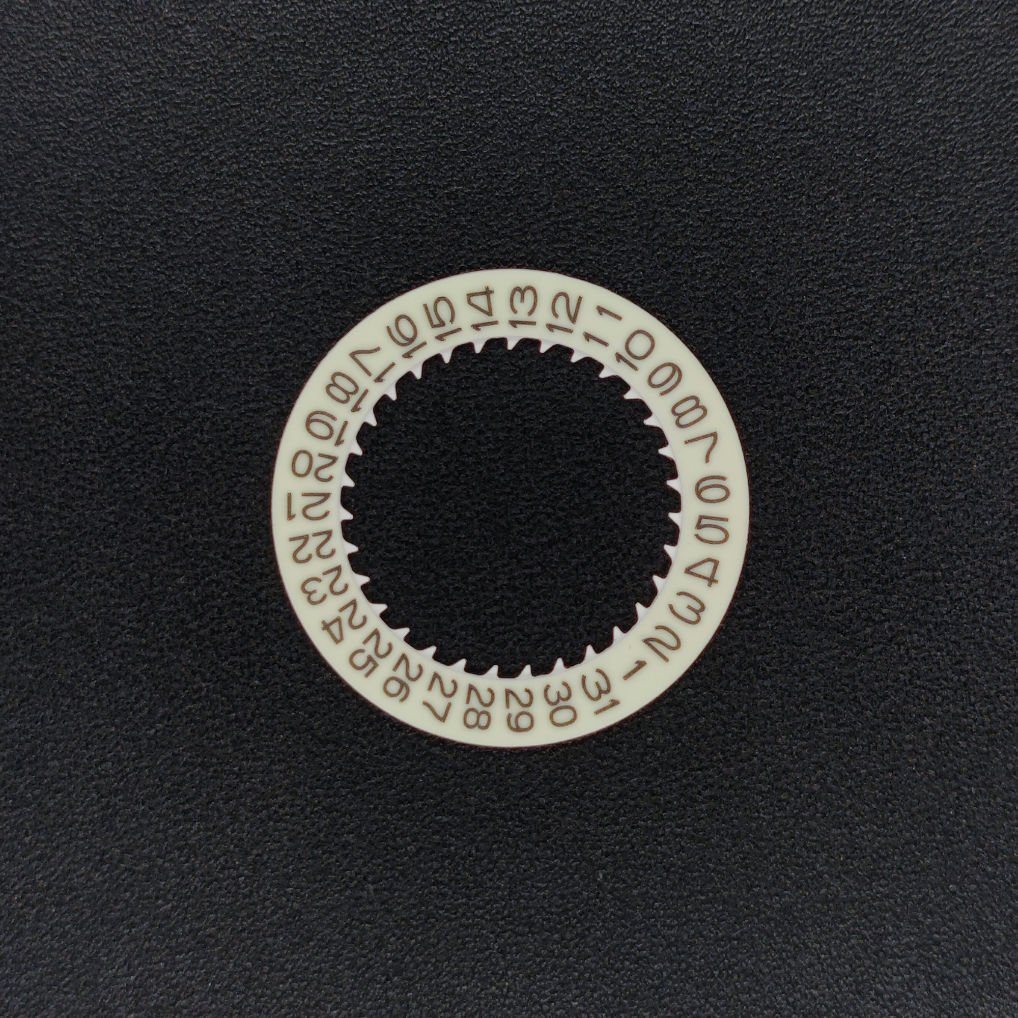 NH35 Luminous White Date-Wheel – Crystal Press Tool Bewertung und Preis